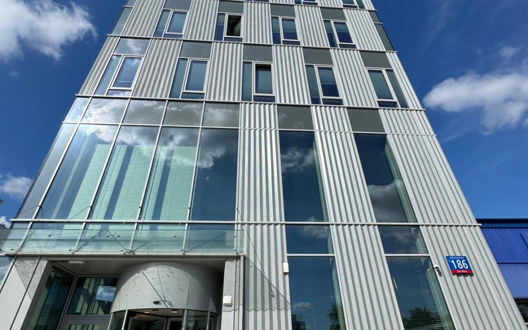 Aleje Jerozolimskie 186